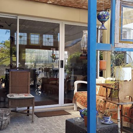 Parrot Peek Inn Ист-Лондон Экстерьер фото